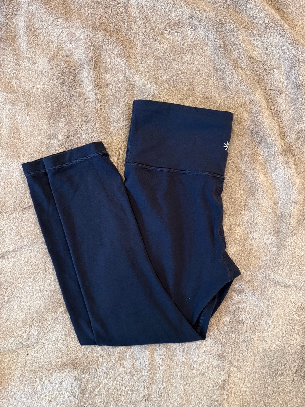 Women’s Navy Blue Capri Active Leggings